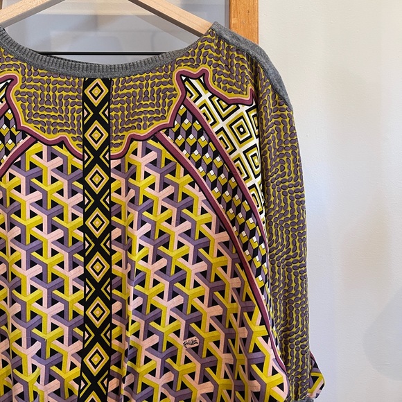 Hale Bob SZ M Silk Geometric Print Sweater! - Picture 2 of 9